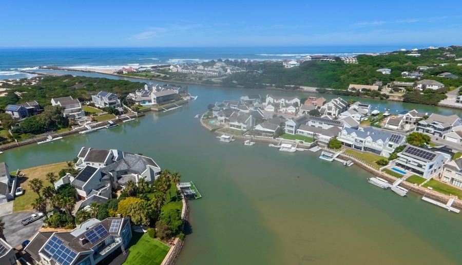 7 Bedroom Property for Sale in Royal Alfred Marina Eastern Cape